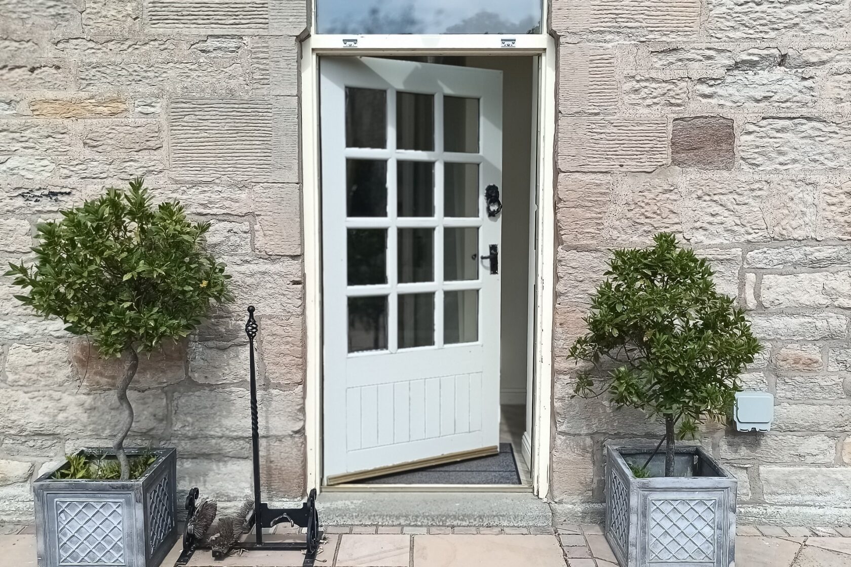 Embracing Autumn Evenings: Wellbeing Tips and a Cosy Cottage Escape in Northumberland