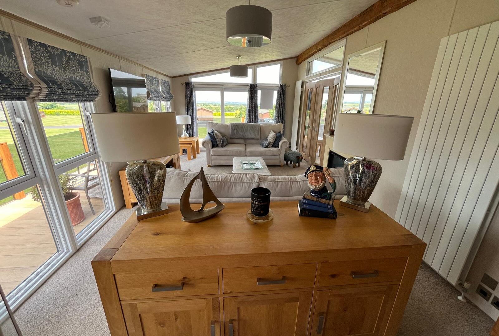 c2127a06-a24f-4ab1-9f35-ea8b02ea6b4f