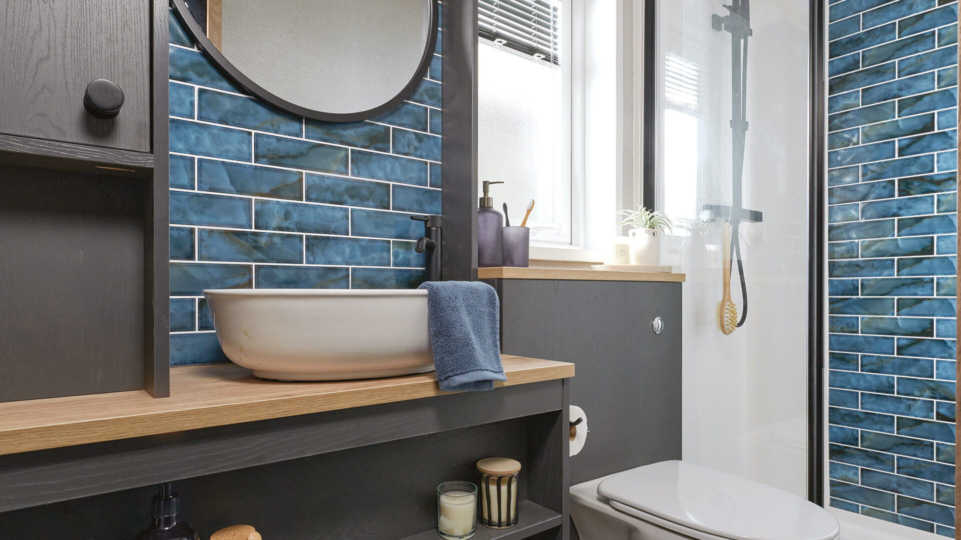 ABI_Balmoral_Bathroom_Main_RT