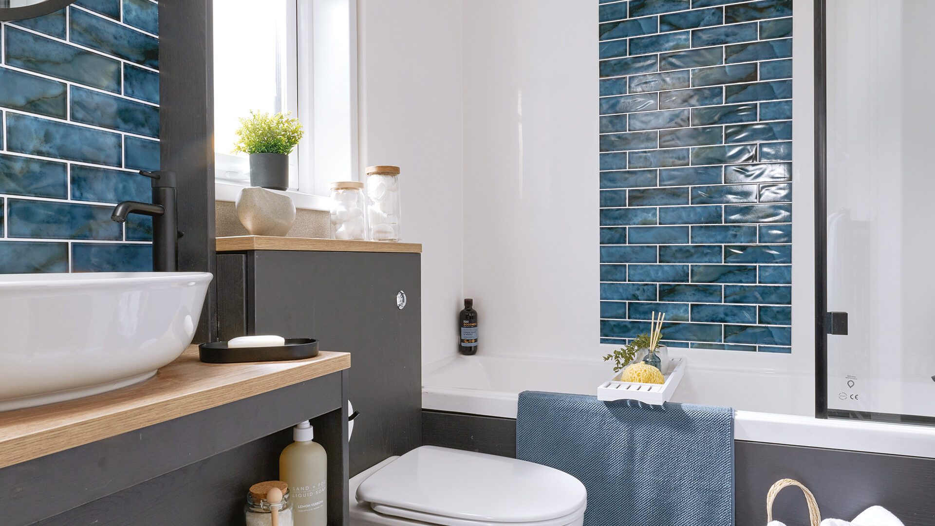 ABI_Balmoral_Ensuite_Main_RT