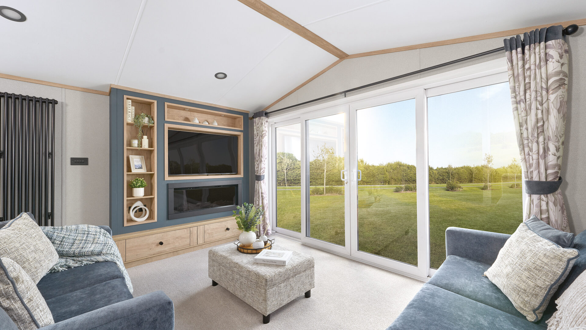 ABI_Balmoral__Lounge_Fireplace_Main_RT